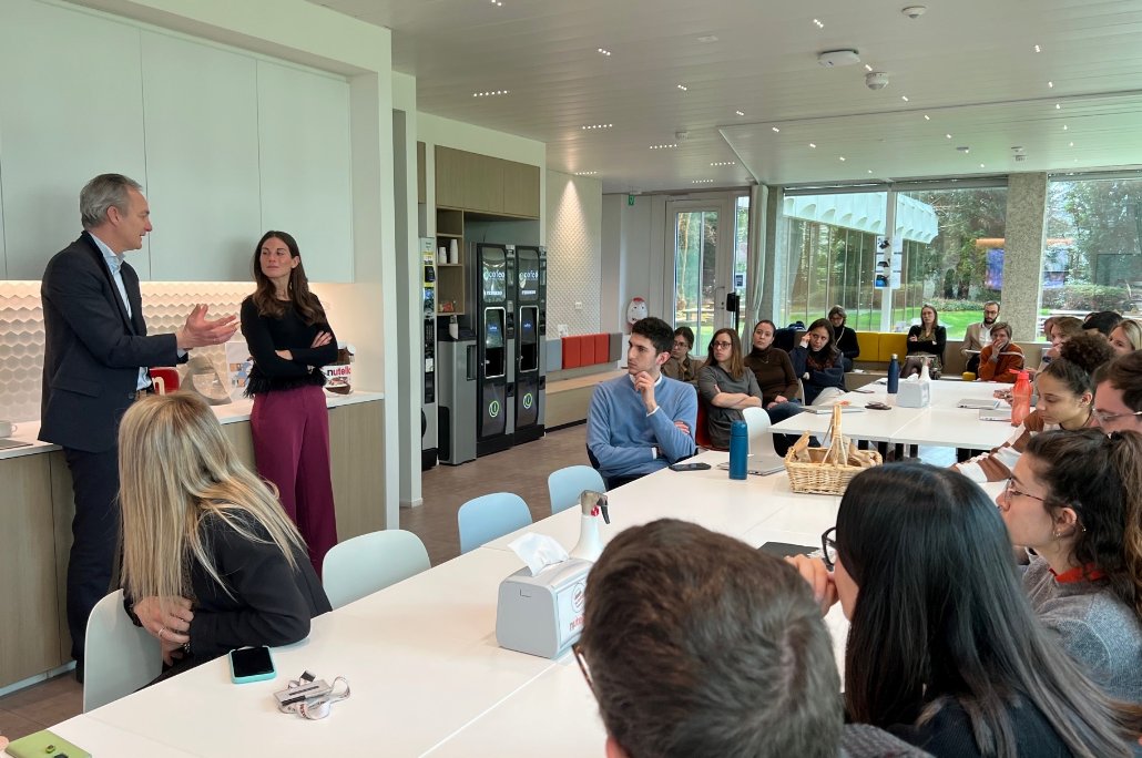 Ferrero_EU's tweet photo. An interesting #askyourquestion session with Jan de Grave &amp; Giulia Innocenzi on Quality &amp; Food Safety happened last week at Ferrero's Benelux Business Unit. An opportunity for employees to be aware of our commitment to Quality and the challenges we face. #Qualityatheart https://t.co/GrgA9HDAJD