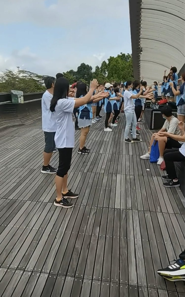 ChongyanmMa's tweet photo. I came upon a picture of Henderson Waved's older group fitness program, which looked incredibly inspiring and entertaining. Physical training has art in it. On the other hand, exercise is also a type of art. @artsageingntu; #artaging; #AG6309Wk4AY22T3
https://t.co/GbsXuDLfsJ https://t.co/6Hl4v0WLyS