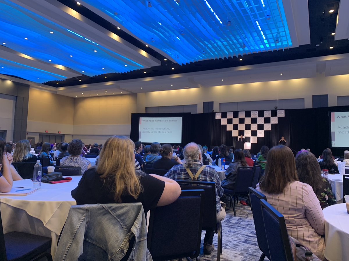 ShayTorie's tweet image. Too thrilled to be w/my #edibuddies @ACESEditors #ACESEvolve &amp;amp; attending @APStylebook presentation w/@PaulaFroke &amp;amp; Colleen Newvine. @AP