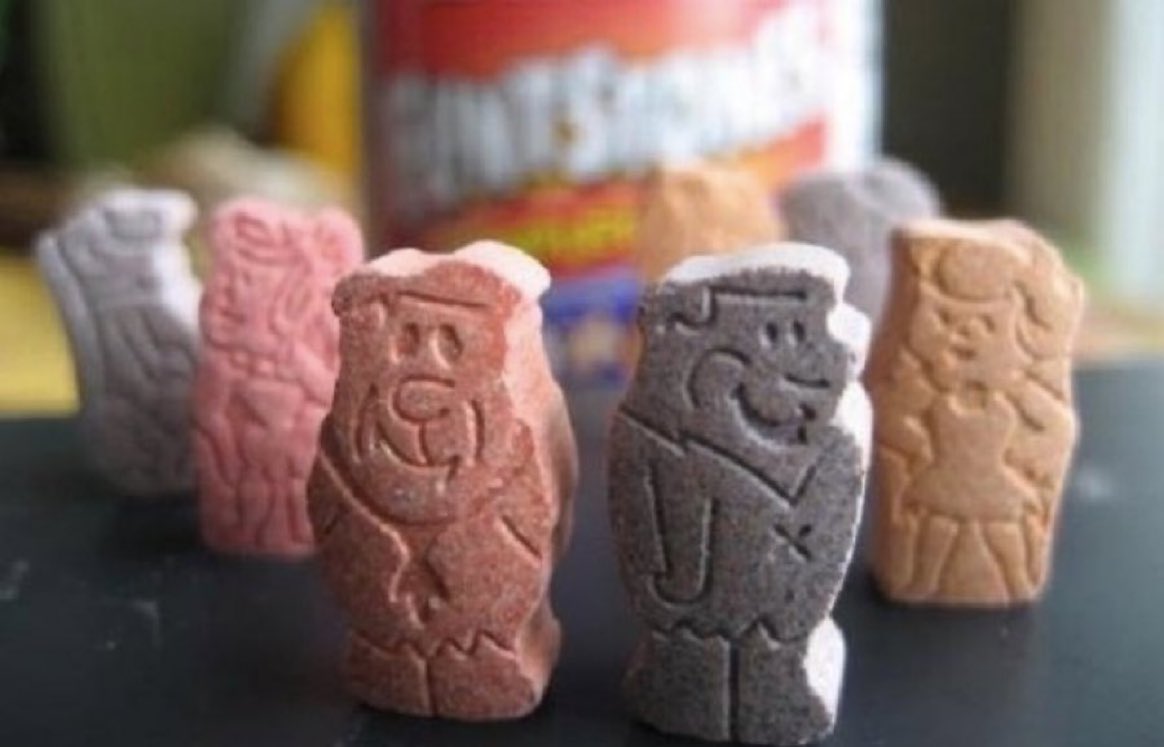 Super70sSports's tweet photo. I pounded these motherfuckers like Tic Tacs throughout my childhood and am now immune to all diseases. https://t.co/YQIpC320sa