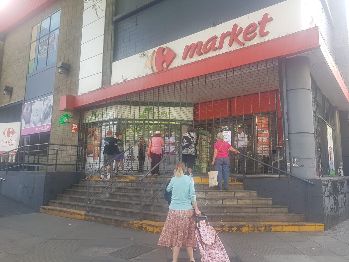 UnionReposExter's tweet photo. Hoy Cerraron el Carrefour de colegiales.hoy los trabajadores se desayunaron esto🤦🏾‍♂️.@RepositoresO @Repo_70 @RepositoresI @RepositoresS @RepositoresE @Delegadxs228 @cgtargentina1 @Cavalieri_SEC @CavalieriCrack @securquiza https://t.co/8NKEBU2XdC