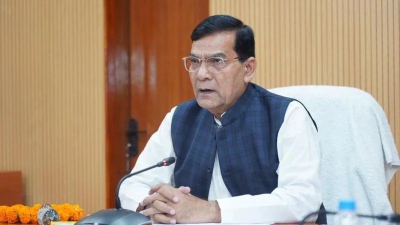 Shailendra97S's tweet image. ऊर्जा मंत्री एके शर्मा ने की बड़ी कार्रवाई, 14 डायरेक्टर्स के चयन प्रक्रिया को किया रद्द
मुख्यमंत्री के निर्देश के बाद ऊर्जा मंत्री ने विद्युत् प्रबंधन द्वारा की जा रही नियुक्ति प्रक्रिया को रोका.
@aksharmaBharat @UPPCLLKO 
#aksharma #uppcl #uppclstrike #BREAKING #BreakingNews