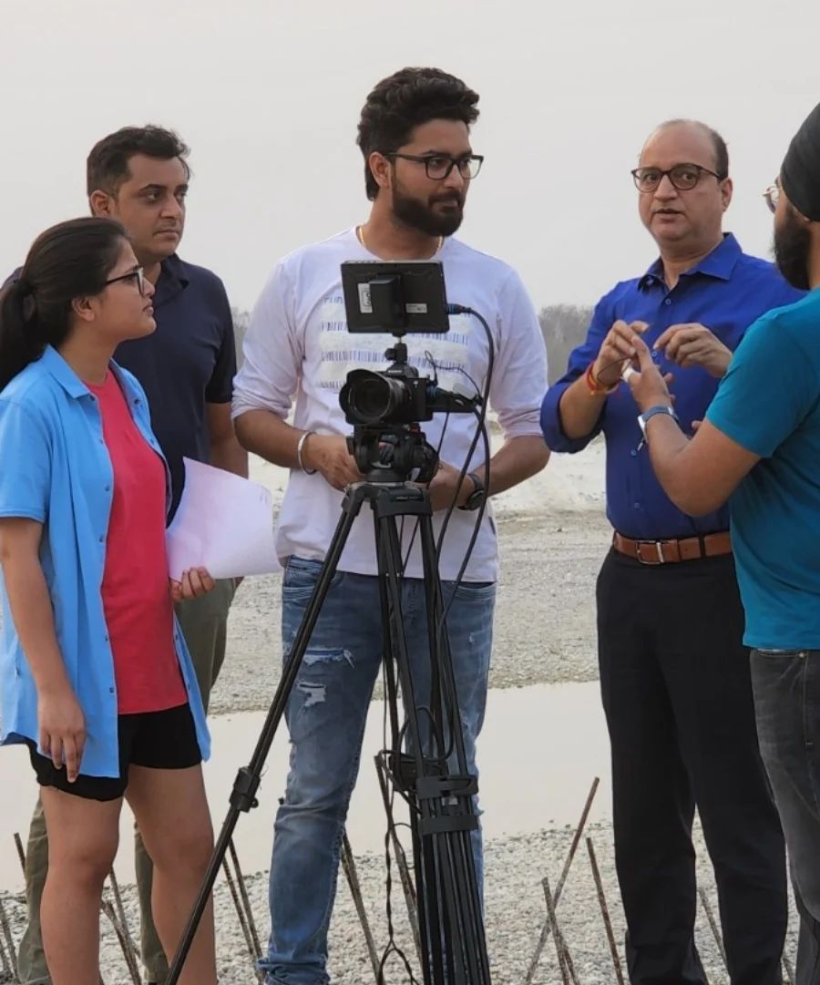 Delmumfilms's tweet photo. “THE BEST INVESTMENT ON EARTH IS EARTH.”
CONTACT US FOR YOUR NEXT PROPERTY SHOOT🎥

#eth #ethharidwar #haridwar #utrakhand #corporateshoot #corporatefilm #corporate #delmumproduction #delmum #productionhouse #production #shootindelhi #videoproduction #bollywood #delhincr https://t.co/f1OQ7pKFLN