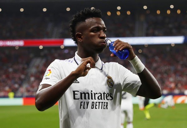 mundodabola's tweet photo. Objetivo do Real Madrid é ter o trio formado por Vinicius Júnior, Mbappé e Haaland em 2024.

🗞️ @diarioas
📸 Reuters https://t.co/MjvkX0tjfW