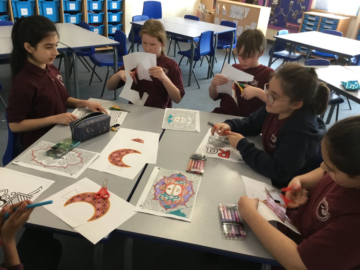 Miss McDade’s class are busy making decorations to celebrate the start of Ramadan. They would like to wish everyone Ramadan Mubarak!