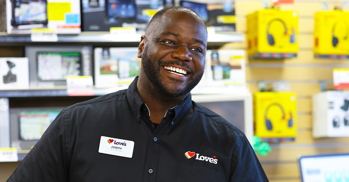 LovesTravelStop's tweet image. Love's is hiring! We are looking to grow our team of Friendly Faces at our more than 610 locations through our National Hiring Event. On-site interviews, and on-the-spot job offers for some roles, will take place in over 40 states on March 28 and 29.
loves.com/en/news/2023/m…