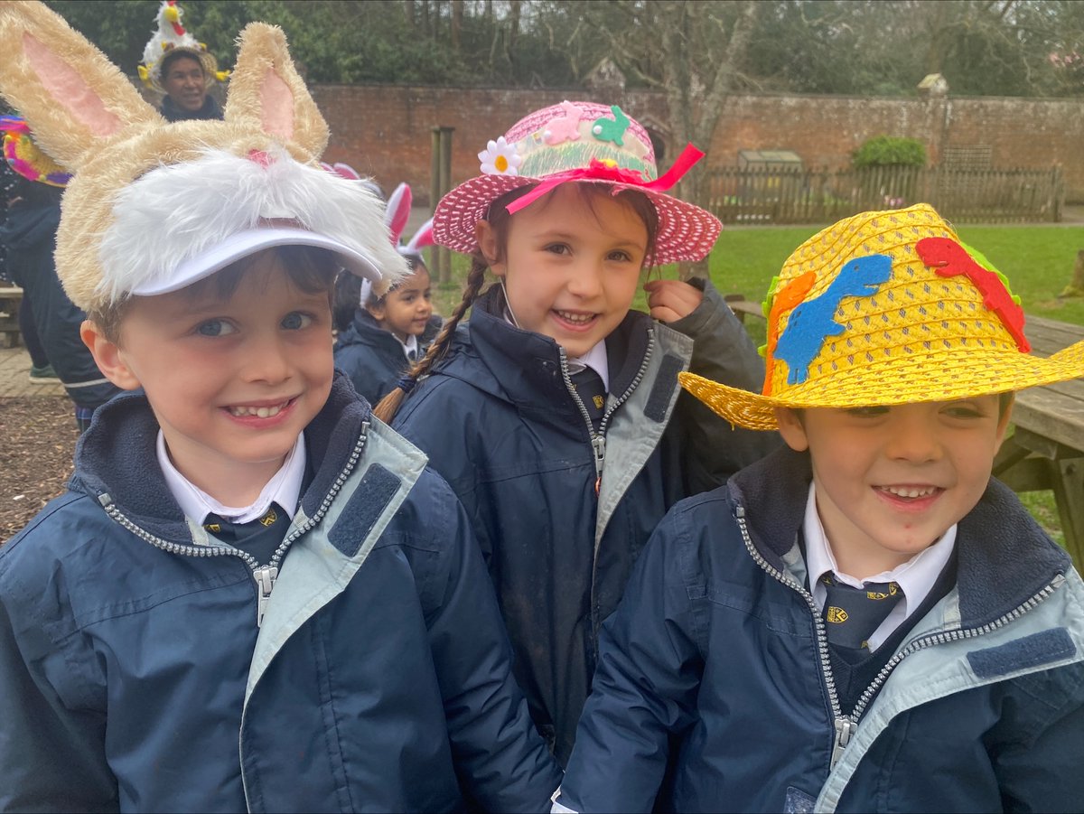 HandcrossPark's tweet photo. Today at School...There was much Egg-citement in our Pre-Prep, with an Easter Bonnet Parade and Easter Egg Hunt!!
Some-bunny even popped in for a visit ๐ฐ
#TalesofHXP #HXPSecretGarden #HXPHappiness #HXPNursery #HXPReception #HXPYear1 #HXPYear2 https://t.co/MdqpShz14O