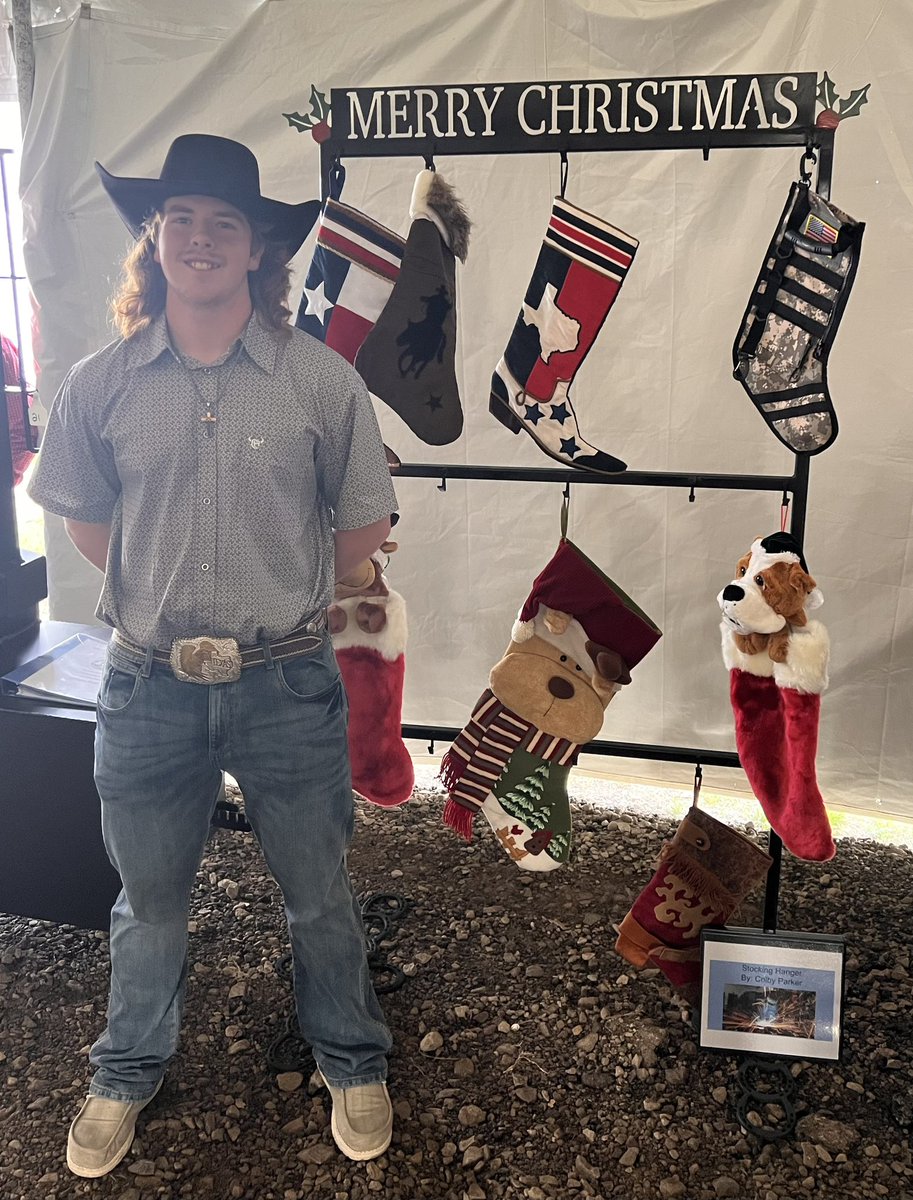ROISDCTE's tweet photo. @red_oakffa welding students are competing at the Ellis County Expo At Mechanic show @rohighschool @redoakisd 👨‍🏭 https://t.co/98oULaop5N