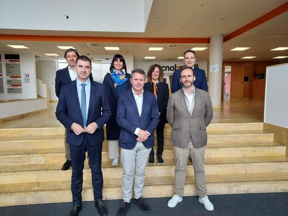 jasantano's tweet photo. Muchas gracias al equipo de @tecnalia que nos ha recibido en sus instalaciones. Vamos a colaborar para que la investigacion y la tecnología tengan su espacio en #ViaIrun. 

Contribuirán a la prosperidad de @Irun_informa. Tenemos razones para mirar con optimismo nuestro futuro. 👍 https://t.co/9GMNshU323