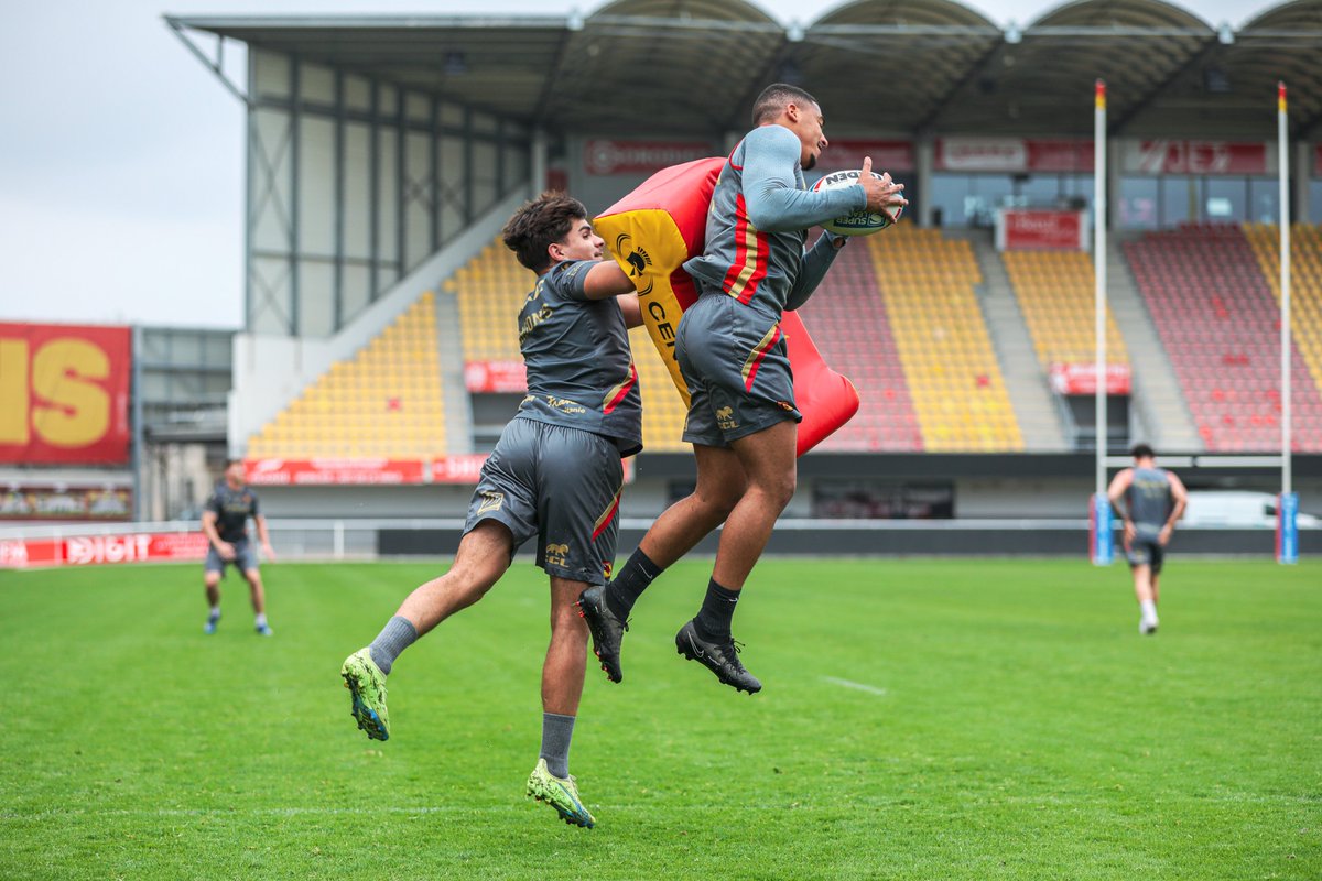 DragonsOfficiel's tweet photo. 𝐹𝑙𝑦𝑖𝑛𝑔 ☄ https://t.co/UYbUY7yp2E