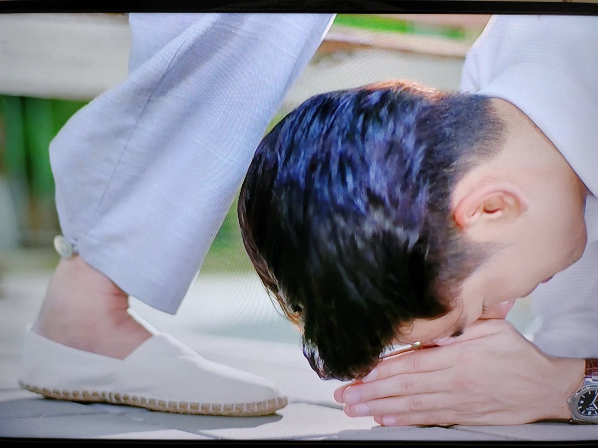 Jiidaapaa1's tweet photo. โชคดีที่ยังเหลือครอบครัวอยู่นะเแสง #เพราะรักตอนจบ https://t.co/MglVEK1mCY