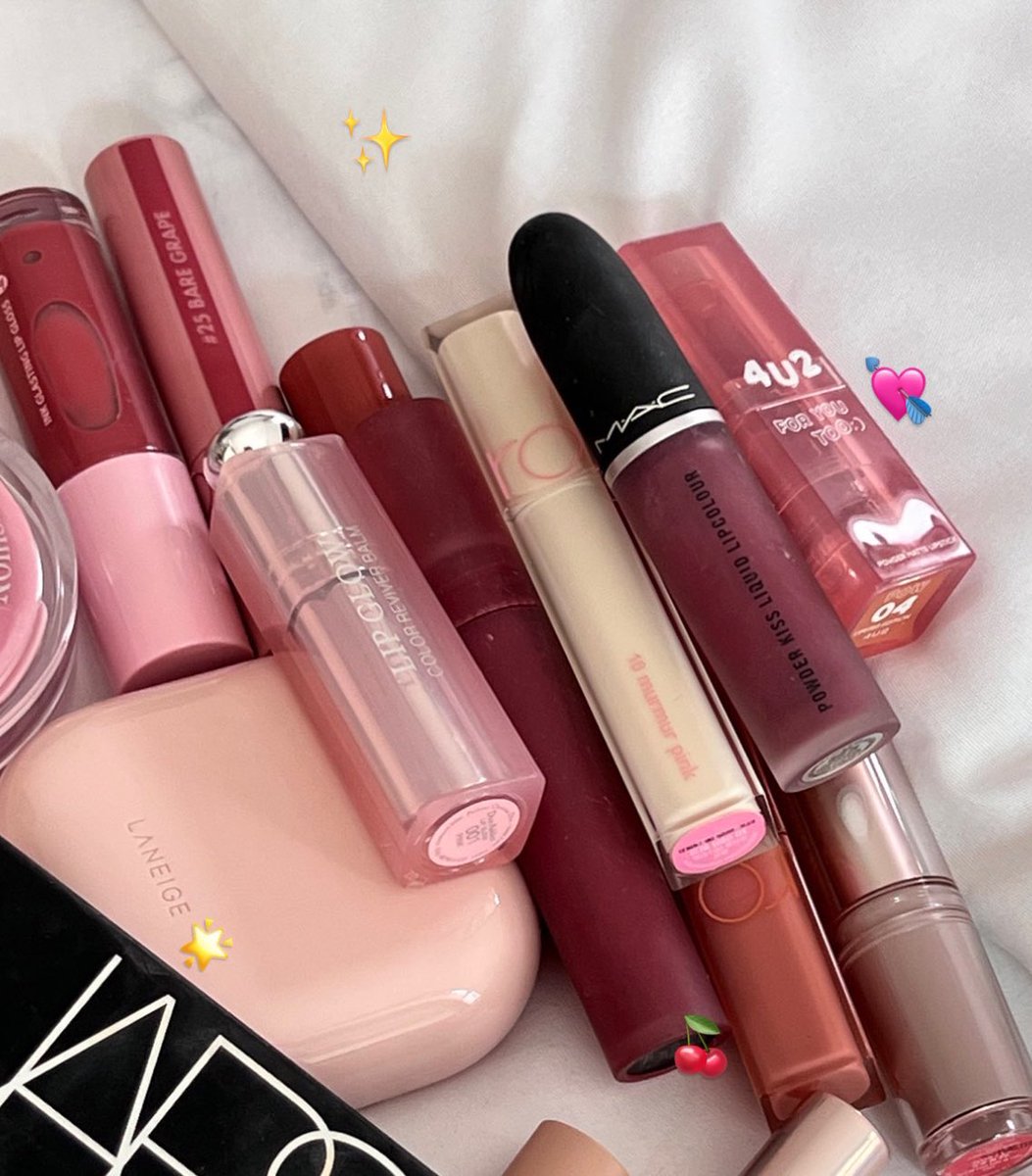 วันนี้จะมารวมคสอที่ใช้แล้วชอบ หมดก็ซื้อซ้ำ เน้นเป็น cool tone กลิตเตอร์ฉ่ำๆ ฟีลตื่นมาแล้วสวยเลย make up no make up แต่งได้ทั้งสายฝอสายเกา คัดมาแล้วว่าดีทุกตัว ราคาน่ารัก! 🎧💘🙌🏻