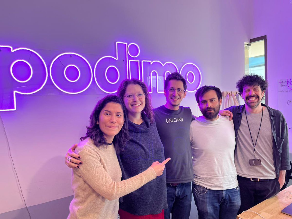 juanserranosoto's tweet photo. Ayer @miguelreyesg23 y yo conocimos —por fin— al genial equipo de @PodimoLatam. Muy emocionados con sus planes en @PodimoMX y felices de que tengan a @lanoficcion como su aliado. https://t.co/M1mQcSwvzu