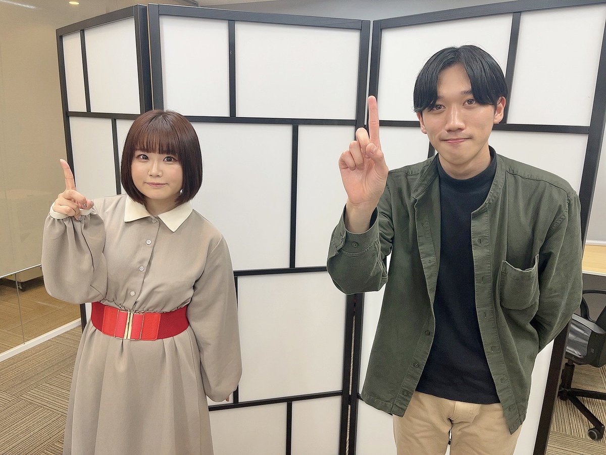 sahoshirasu's tweet photo. 《#木曜ゲッチャ》

ご視聴ありがとうございました✨️
 
シカトリス初プレイ です！やり込み要素が多そうで、これはじっくりプレイしていきたい(*ˊᗜˋ)先生へ。生徒さんのこと、そして朝日透真ちゃんのことよろしくお願いいたします！買って！！！

太田さんと日本一ポーズ！いち！😎

#シカトリス https://t.co/Bpb28lUmzM