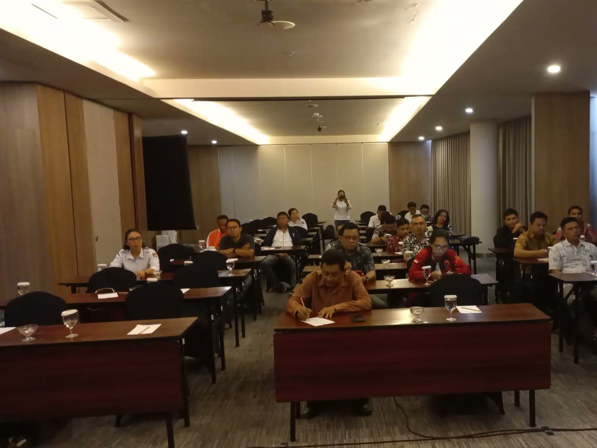 OtnieN's tweet photo. #TemanPemilih, giat hari ini, Sosialisasi PKPU 6/2023 tentang  Daerah Pemilihan dan Alokasi Kursi DPRD Kab/Kota dalam Pemilu 2024.
#KpuMelayani https://t.co/YG9vuaxz28