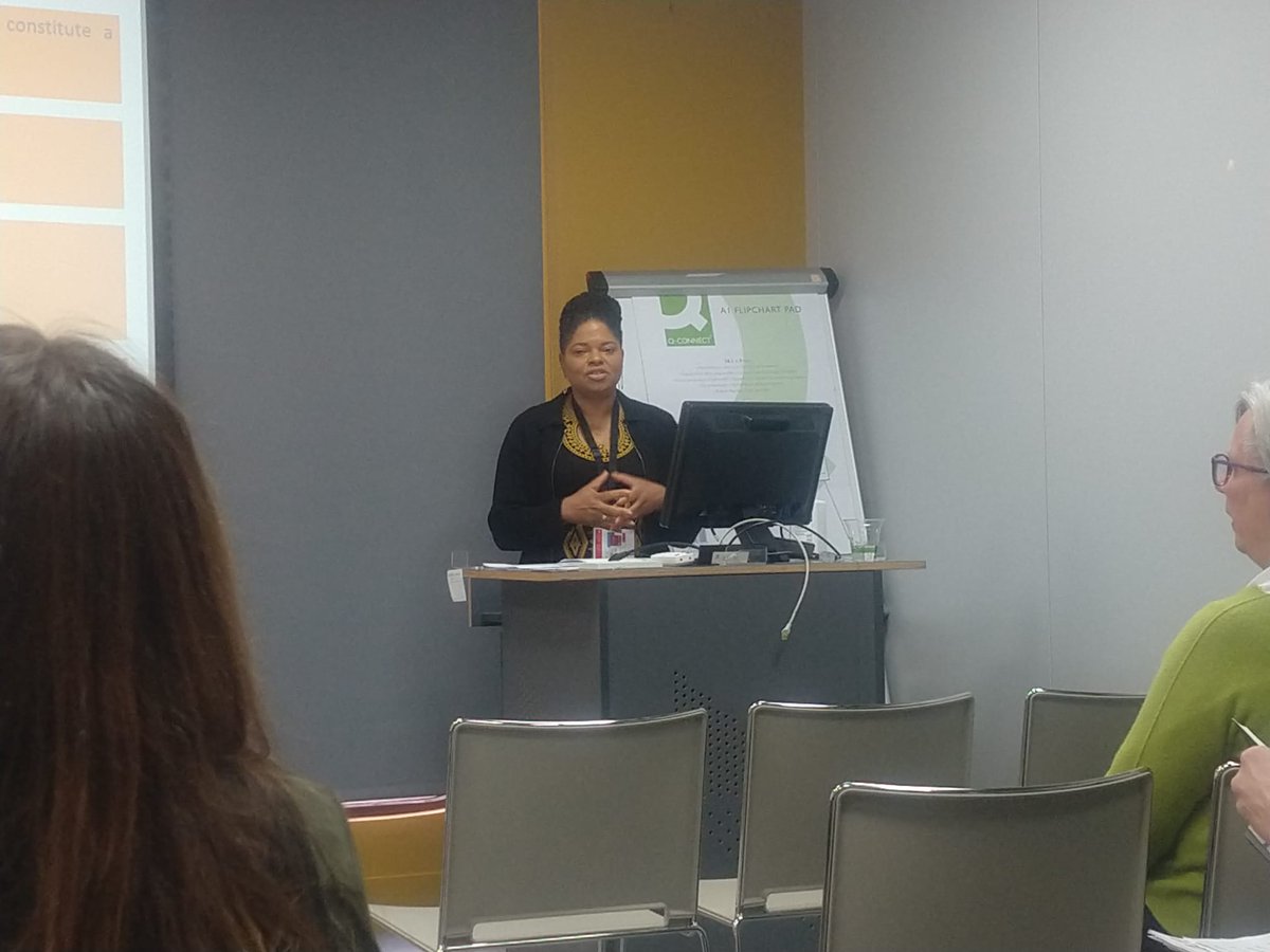 SPHeREprogramme's tweet photo. Caroline Thomson presenting "The Lived Experience of Racial Discrimination Among Ethnic Minority Healthcare Professionals in Ireland and its Impact on Health and Well-Being: An Interpretative Phenomenological Analysis" at the SPHeRE Network 9th Annual Conference today. #SPHeRE23 https://t.co/bQ513aUT3J
