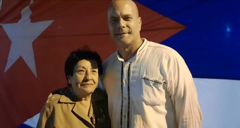 GHNordelo5's tweet photo. La General Delsa Esther 'Teté' Puebla, candidata a diputada por San Miguel del Padrón, nos acompañó en audiencia cederista en ese municipio. #Cuba #YoVotoXTodos #CDRCuba https://t.co/FW4X9cKt0R