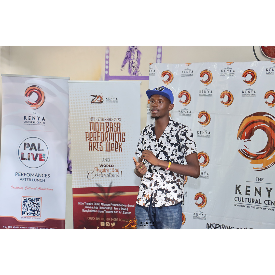 CultureCentreKE's tweet photo. Happening Now!
Poetry After Lunch(PAL) workshop and performances at Little Theatre Club in Mombasa
#performingartsweek
#TwendeTheatre
#inspiringculturalconnections https://t.co/caBvUypliU