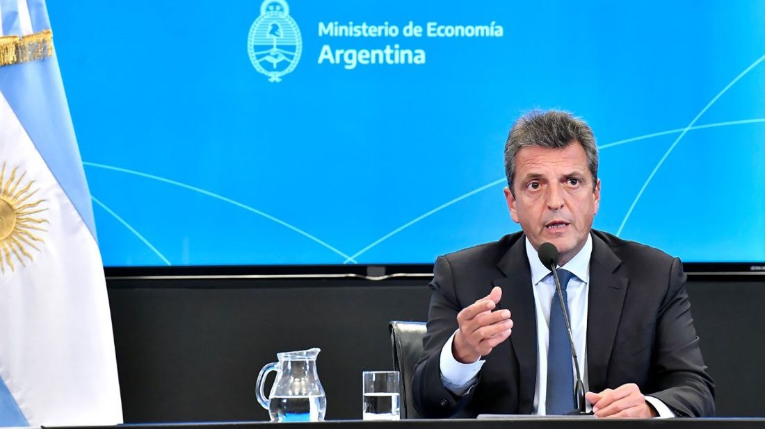 LaUneok's tweet photo. #entrevista en @nocorras971 con @martinburgosz , Licenciado en Economía (UBA) .

👉Fondo de garantía de sustentabilidad: ¿corre riesgo?.

#NOCORRAS #97UNE https://t.co/ZCcPy21u1N