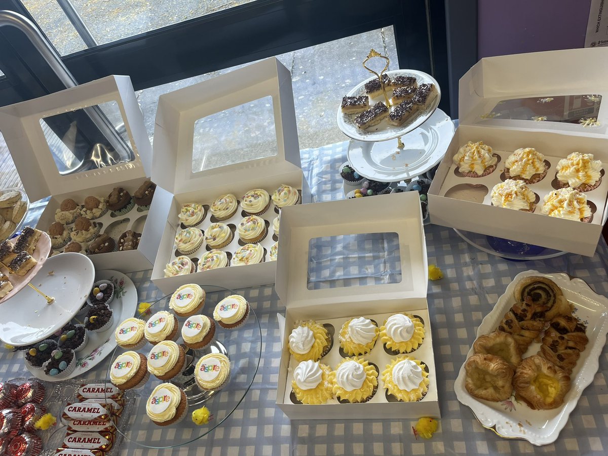 MrsMcPakeHomeEc's tweet photo. Great to be part of this today, and thank you to the Portland pupils who worked so hard with me getting the crispy cakes and scones made on time.  #hereweaspire https://t.co/DQbzGY5ZT6