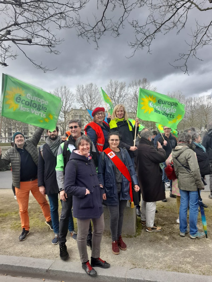 perret_alban's tweet photo. 🟢✊🏻Forte mobilisation à #Caen contre la #ReformeDesRetraites ! #manif23mars https://t.co/FcyMvX4tg7