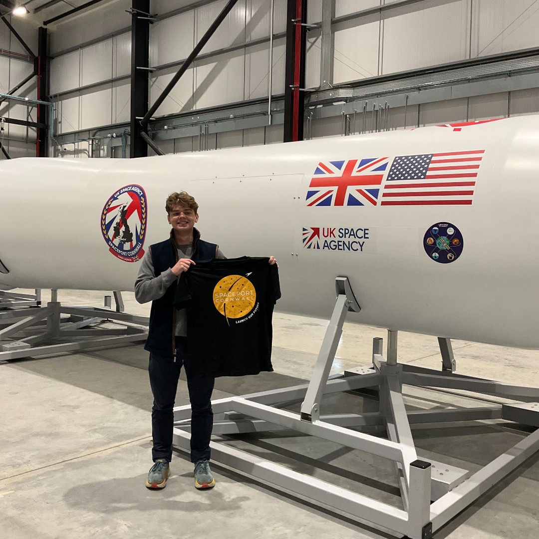 UniExeCornwall's tweet photo. Our winner of the 'Ideas for the New Space Economy Pitch Competition' is James Altham (BSc Business 2023). James is part of the first cohort of 'The Economy of Space'. Many thanks to @SpaceCornwall for an amazing visit! @UniofExeter @uniofexeterESE @UofEBusiness https://t.co/Bkdj4CB1c1