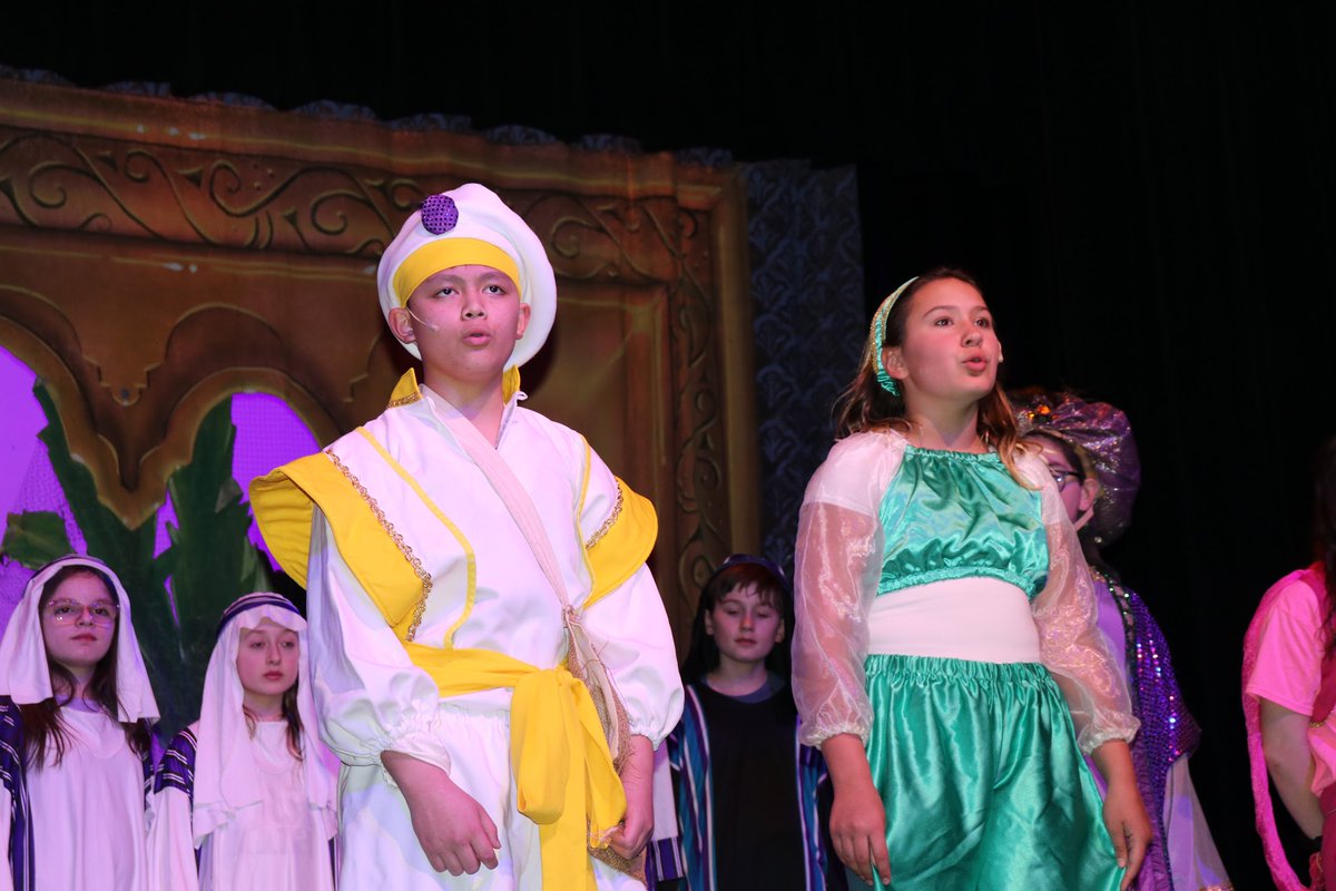 LibraryMESMS's tweet image. Our cast and crew of Aladdin Jr are so excited to perform this Friday &amp;amp; Saturday night! Tickets are selling quickly, so don&apos;t miss out! Tickets available on the MESMS website.