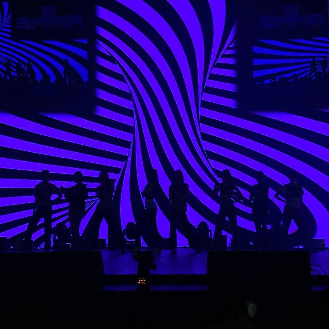 rookieski_'s tweet photo. 230315 #SMTR

[📝]2023 SM TRAINEES' SHOWCASE 
D-1 Final Rehearsal Completed!! Trainees and staff all worked hard together, so let's show a great performance tomorrow! 🔥💪🏻🔥

#SMTR #NewDevelopment #TrainingUnit https://t.co/JqMW7KTDa0