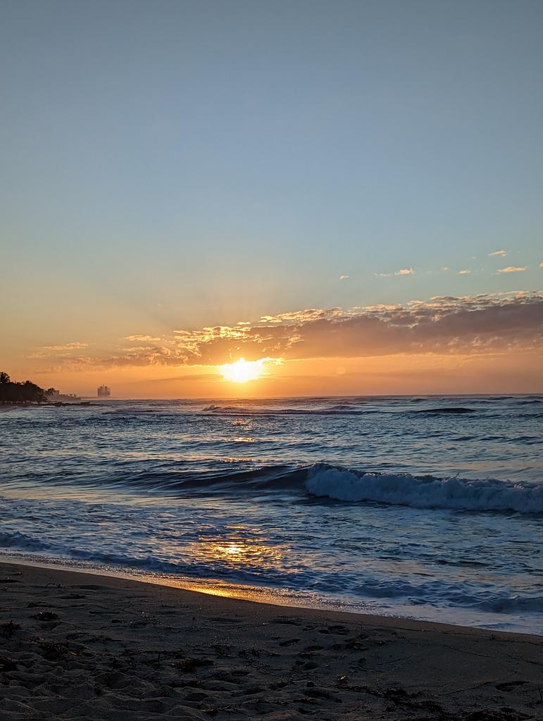 ChrisDenlinger's tweet photo. @madebygoogle Playa Juan Dolio, Dominican Republic 🇩🇴 https://t.co/LHyaq5gxk2