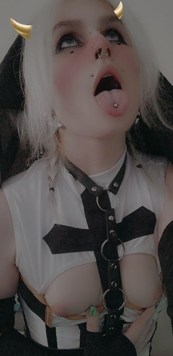 Snowcifer_666's tweet photo. Always an open vessel 😘 for more like this subscribe to https://t.co/qMimVJe2jx 
Guaranteed replies within 24 hours when subbed 💜🖤 
#onlyfans #onlyfansgirls #camgirls #requestsopen #kinky #blasphemous #porn #xxx #sexygirls #hot #sexy #nunkink #oralfixation #share #sinful https://t.co/cRNa5asUTP