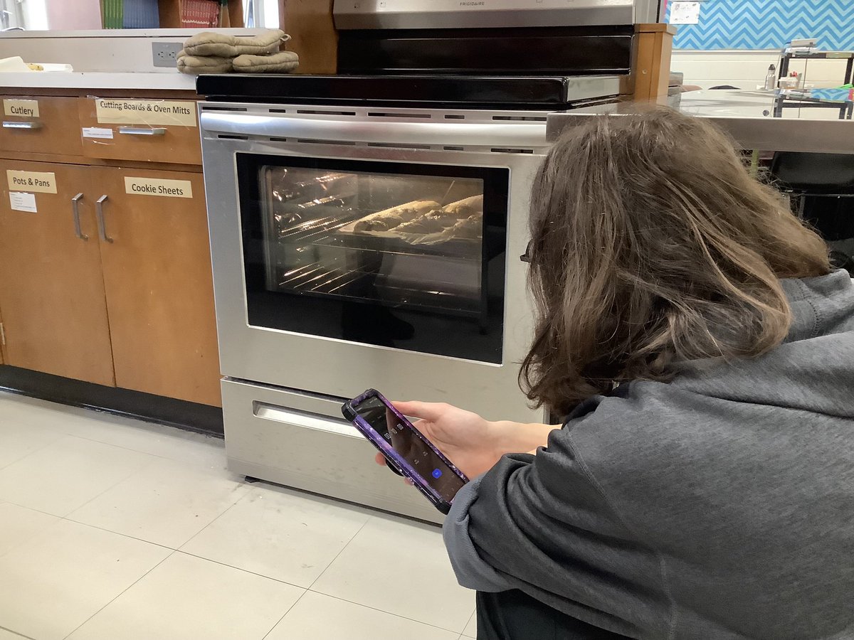 Awesome recipe reading skills shown in Family studies today. The perfect cookies were made! #mmmm <a href="/SWCHumanities/">SWC Family Studies</a> <a href="/Churchill_HWDSB/">Sir Winston Churchill SS</a> <a href="/CNicHWDSB/">Christine Nicolaides</a> <a href="/MsZsiros/">JZsiros</a>