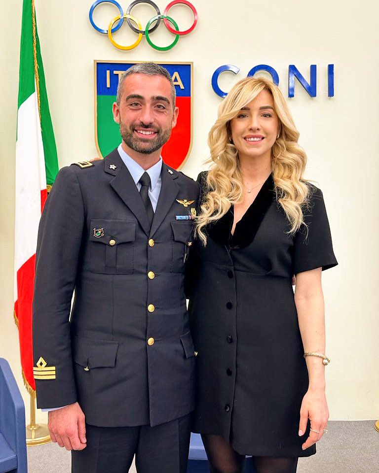 L’orgoglio di condividere il palco del Salone d’Onore del Coni 🇮🇹 con mio cugino Andrea che è entrato a far parte della squadra di astronauti dell’Agenzia Spaziale Europea.
Un momento che abbiamo vissuto per celebrare il centenario dell’<a href="/ItalianAirForce/">Aeronautica Militare</a>.
<a href="/Coninews/">CONI</a>