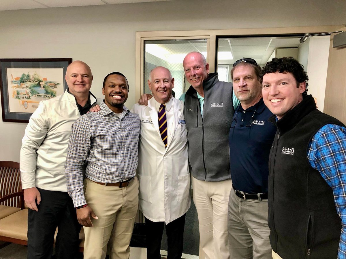 starpt4u's tweet photo. We're excited to welcome Dr. Paul Thomas back to Lawrenceburg at the Southern Tennessee Regional Health System Open House. Dr. Thomas expressed his gratitude to return home/serve his hometown. We're fortunate to have his expertise in Lawrenceburg again! Welcome back, Dr. Thomas! https://t.co/GOX2KQS7rK