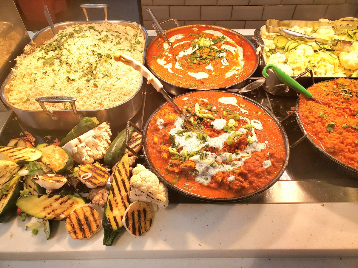 DariaSoltysBCS's tweet photo. Today our Food Explorers landed in India to taste delicious Chicken Tikka Masala with Naan Bread and Onion Bhajis 😊 🇮🇳 🇮🇳 🇮🇳 @bcsbirmingham @HolroydHowe @chefbenji64 @mossluke @pammybabe68 https://t.co/82by1U1cLg