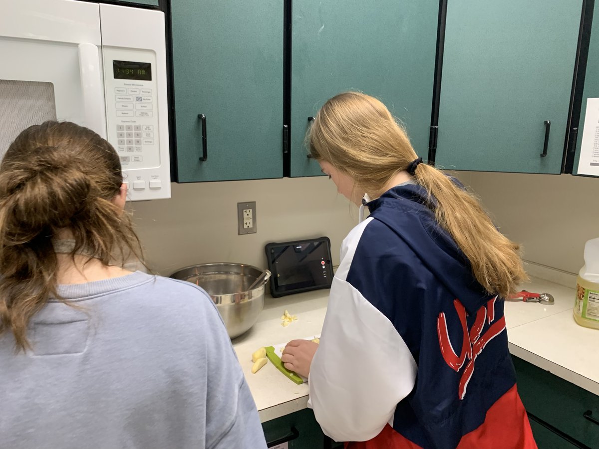 SaraPedrick18's tweet image. Cooking muffins in Culinary class for our quick bread unit and making a demo cooking video using Apple Clips, at the same time! 🧑‍🍳🍴 #SHSDigitalLearning