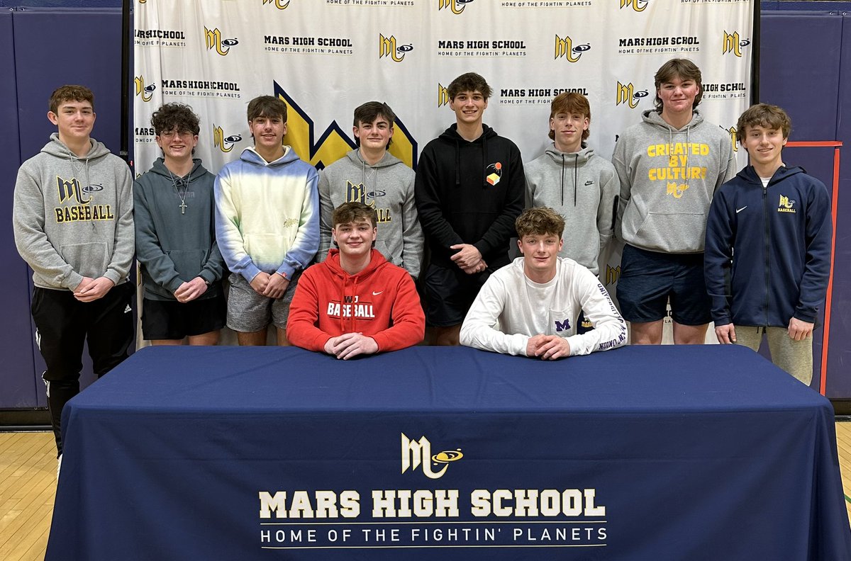 Congratulations to two of our seniors going on to play baseball next year 👏🎉<a href="/thomasmclaren05/">Thomas McLaren</a> <a href="/OroszZack/">Zack Orosz</a>