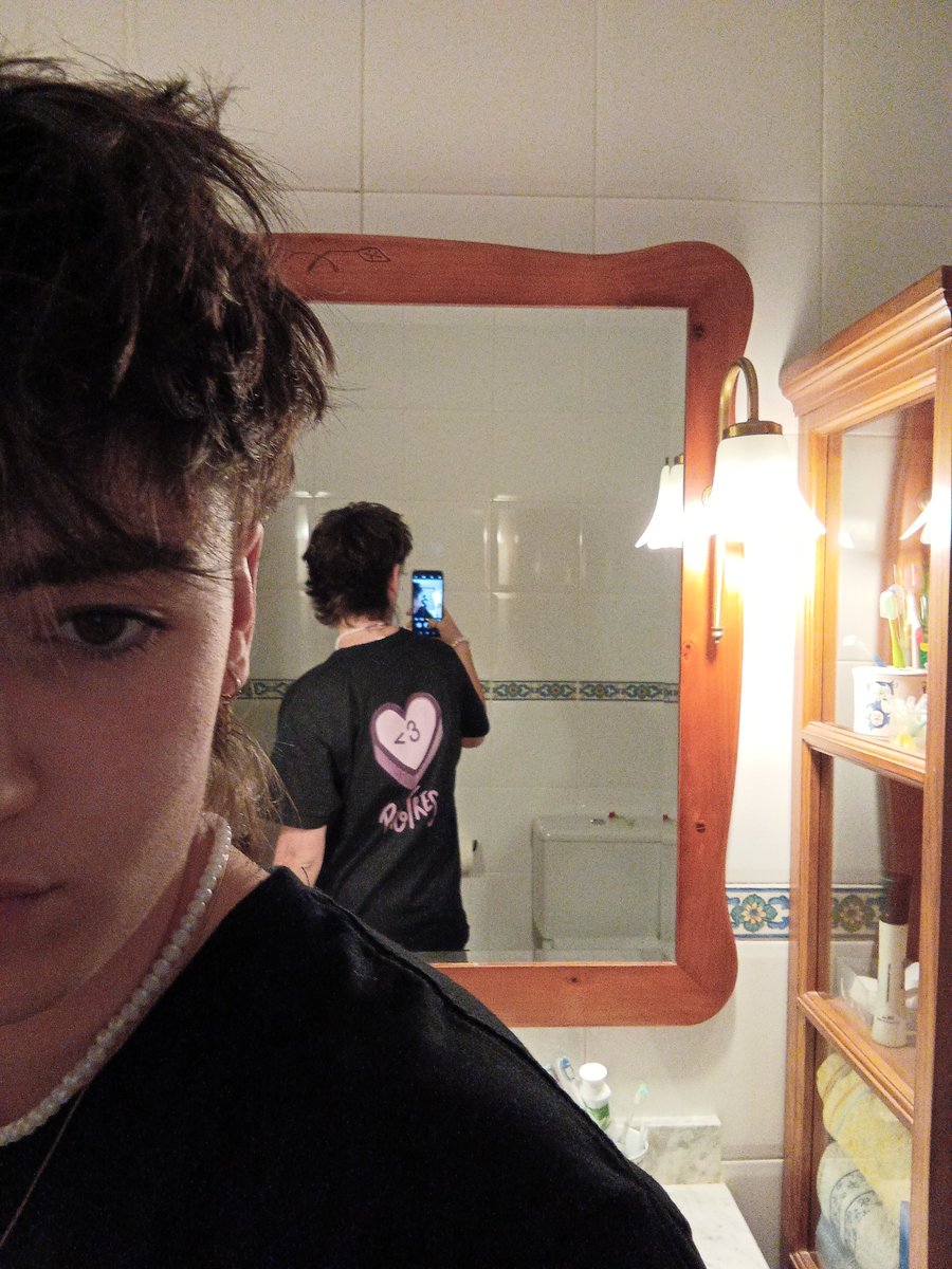 celiacalatayud_'s tweet photo. vengo a presumir de camiseta https://t.co/Ct9H8F4oy8