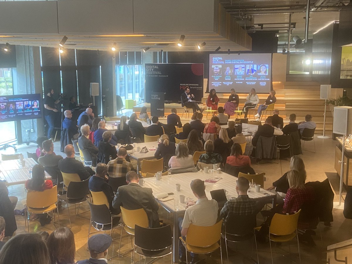 MrMatt_Robinson's tweet photo. Great topics for discussion at Digital Leaders Summit for @DigitalCityFest in #Manchester with speakers including @bevcraig @DebDoesDigital &amp; @Circularity1st 

@techUK on the agenda for Tuesday’s Tech Debrief as part of the festival 👇
https://t.co/U7FbDX6Grz

#DCF #BePartOfIt https://t.co/iTBkbcpHjf
