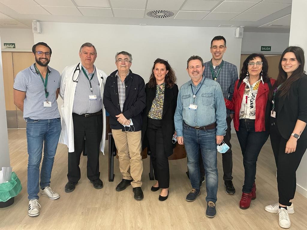 HHT_Spain's tweet photo. Reunión de miembros de la Asociación HHT España en el Hospital Universitario Ramón y Cajal de Madrid donde se ha hablado de la apertura de la nueva Unidad de HHT y la tramitación para ser CSUR en nuestra enfermedad minoritaria. 
Encuentro fructífero para sumar juntos. https://t.co/pDTlX9GCgn