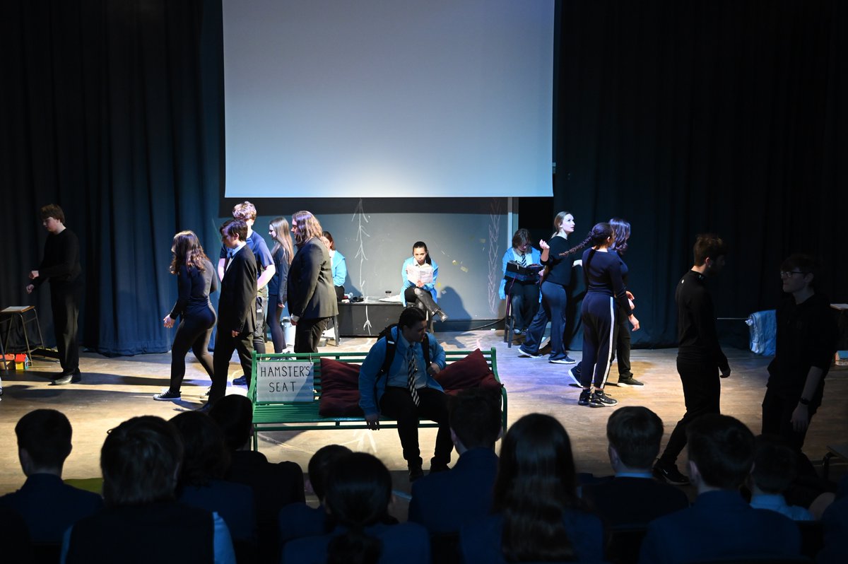 SJPHeadteacher's tweet photo. Final rehearsals are underway for tonight's National Theatre Performance of 'Strangers like me' The cast is giving it their all, and they are putting the finishing touches on the production. #NationalTheatre #StrangersLikeMe #SJPLivePerformance https://t.co/iA1UCAr1dp
