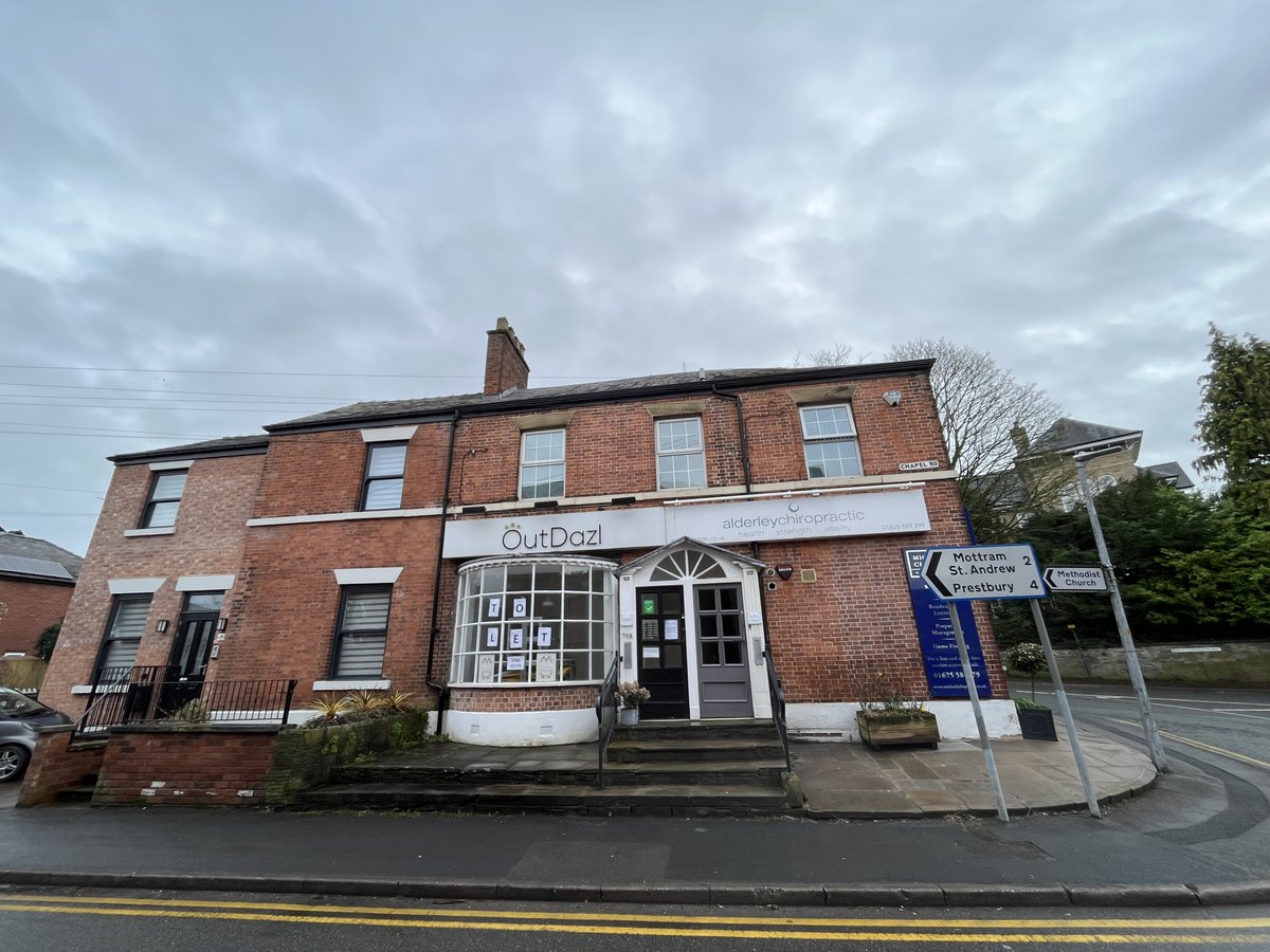 willsillprop's tweet image. To Let - 79a London Road, Alderley Edge. Ground floor retail unit in the centre of Alderley Edge - 292 sq ft. For further details visit bit.ly/3JGDaJK or call 01625 800066 #retail #shoptorent #commercialpropertyforlease