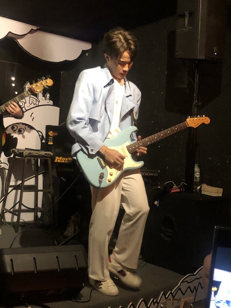 jitlove1986's tweet photo. แอบส่อง #JohnFirstFanMeet https://t.co/TYObUbjaGA