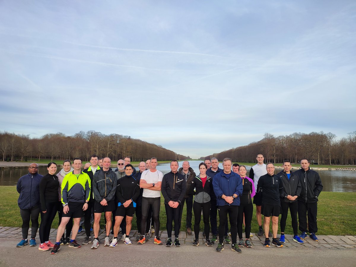 CDC_8eRMAT's tweet photo. 🚨 Ouverture du compteur kilométrique #AvecNosBlessés !

➡️ L'état-major ouvre le compteur kilométrique avec un footing de 10km, un total de 2⃣7⃣0⃣km 🏃

#TenirLEffort @armeedeterre @Armees_Gouv @armeeszne @ComMaintFT @LaCABAT @8eRMAT https://t.co/jKfzbV49Jf
