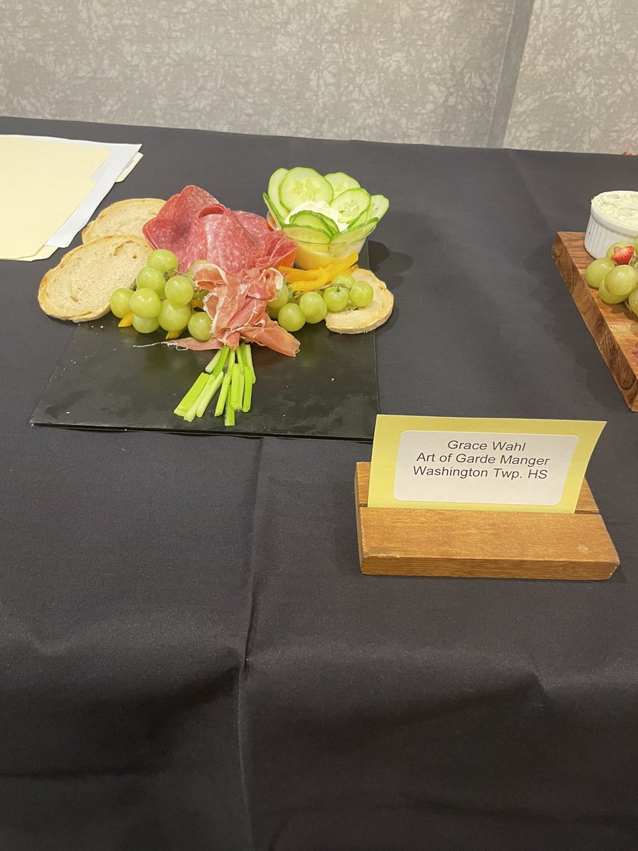 Kayla Berry (@ovmsprincipal) on Twitter photo Fantastic work done for presentational competitions! #FCCLA #culinaryarts <a href="/HerrAndersonWT/">Principal Anderson</a> @WTDirectorSecEd Fantastic work done for presentational competitions! #FCCLA #culinaryarts <a href="/HerrAndersonWT/">Principal Anderson</a> @WTDirectorSecEd