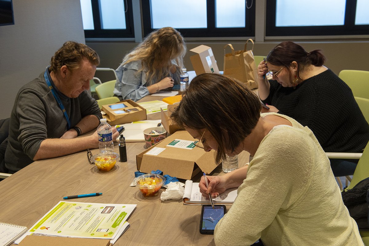 CeacomLeHavre's tweet photo. 📍NOS CHAMPIONS DU JOUR !
Ce midi a eu lieu le concours orthographe des entreprises de la @Fondat_Voltaire.
Tout ou toute heureuse ?
Qu'auriez-vous répondu ? 😬
Notre équipe survoltée s’est en tout cas bien battue pour résoudre les énigmes 🧐
@Projet_Voltaire #RevoltIA https://t.co/sAbyAxpSzv