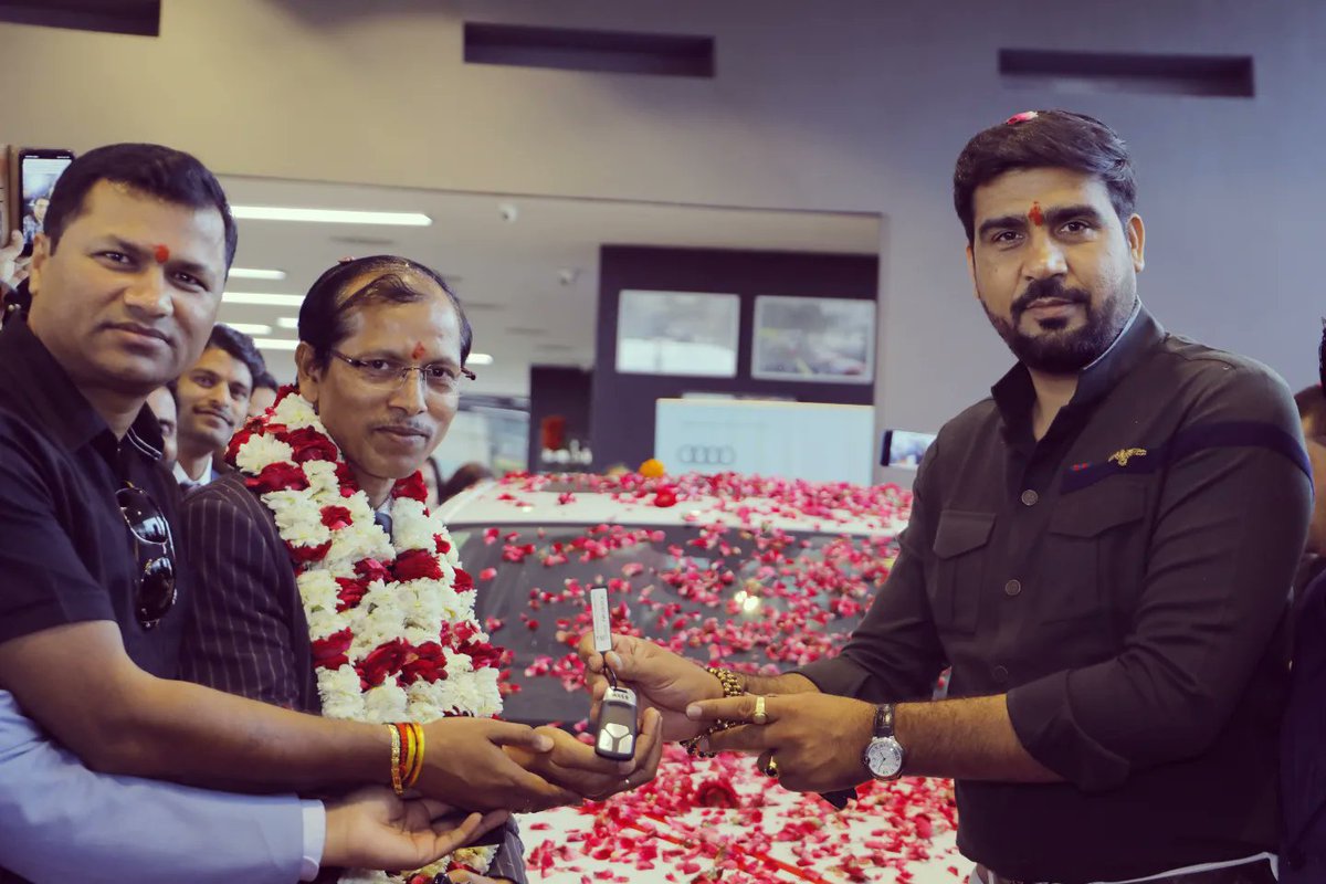 iShivKumar86's tweet photo. Congratulations Fighter's ❤️

#Audi #Achivement #AWPL https://t.co/UWgADD7W76