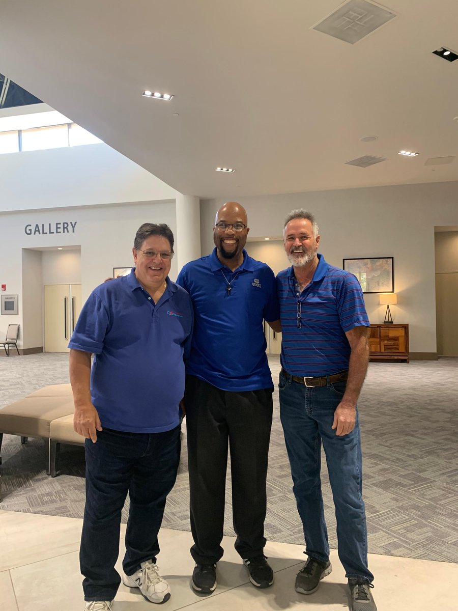 ATRAHQ's tweet photo. Thanks for a great time and coming out for the Tech Seminar in Orlando!  #technicalseminars #atra #transmissionrebuilders #automatictransmissions https://t.co/0oaFRSuYms