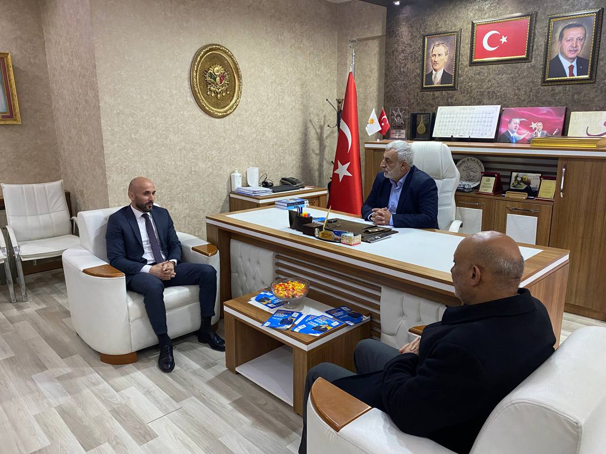 murat_pazan's tweet photo. Bugün Ak Parti Tekkeköy İlçe Başkanı Hayri Ağırlar ve Teşkilat Mensupları ile biraraya gelerek hasbihalde bulunduk. 

Misafirperverlikleri için İlçe Başkanımız ve tüm teşkilat mensuplarına teşekkürlerimi sunarım. https://t.co/2mhXavLQk6