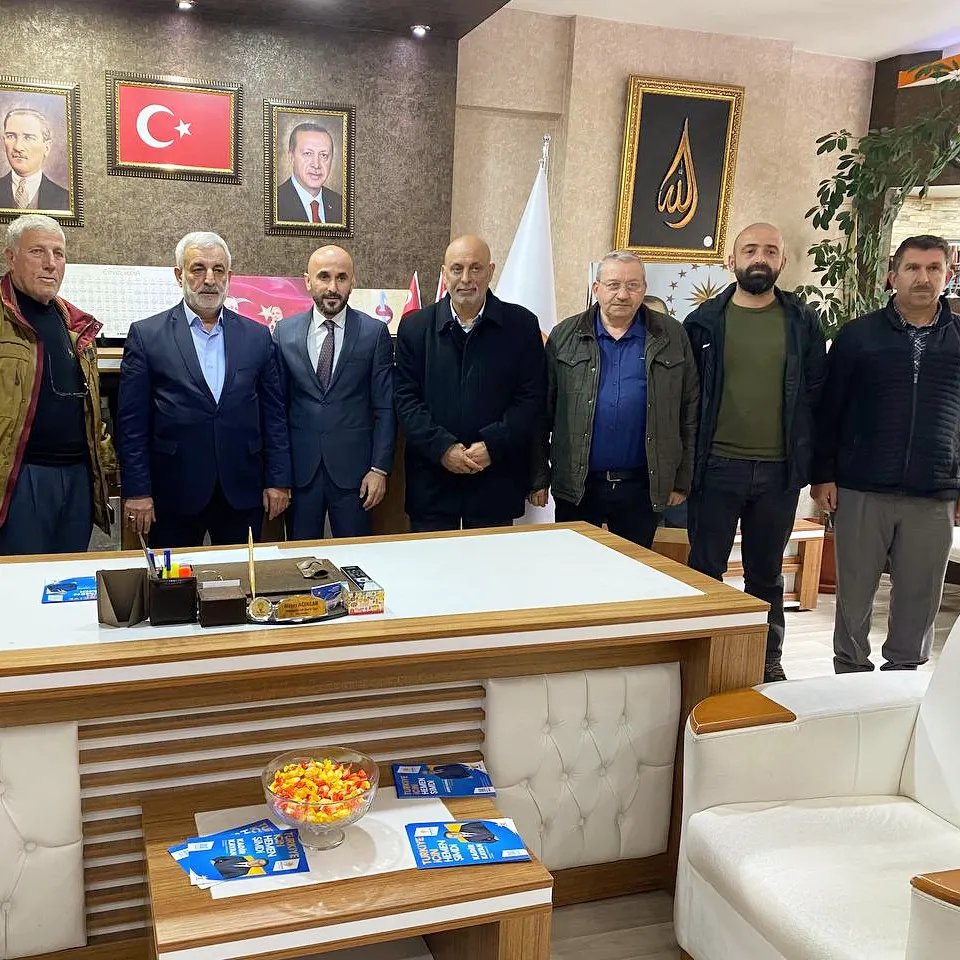 Bugün Ak Parti Tekkeköy İlçe Başkanı Hayri Ağırlar ve Teşkilat Mensupları ile biraraya gelerek hasbihalde bulunduk. 

Misafirperverlikleri için İlçe Başkanımız ve tüm teşkilat mensuplarına teşekkürlerimi sunarım.