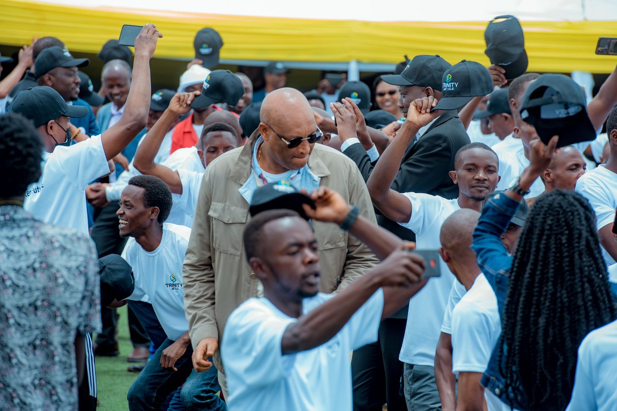 2/2
Minister <a href="/undagijimana/">Uzziel Ndagijimana</a>:"It has taken leadership, boldness,foresight&amp;innovation for <a href="/Trinity_Metals/">Trinity Metals</a> to be.These exact qualities needed to take our mining sector to new heights.We expect modernisation,more decent jobs,protection of environment&amp;contribution to economic growth."